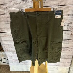 Old Navy Men’s Size 40 Lived-In Cargo Shorts | Olive Green | 9” Inseam | NWT